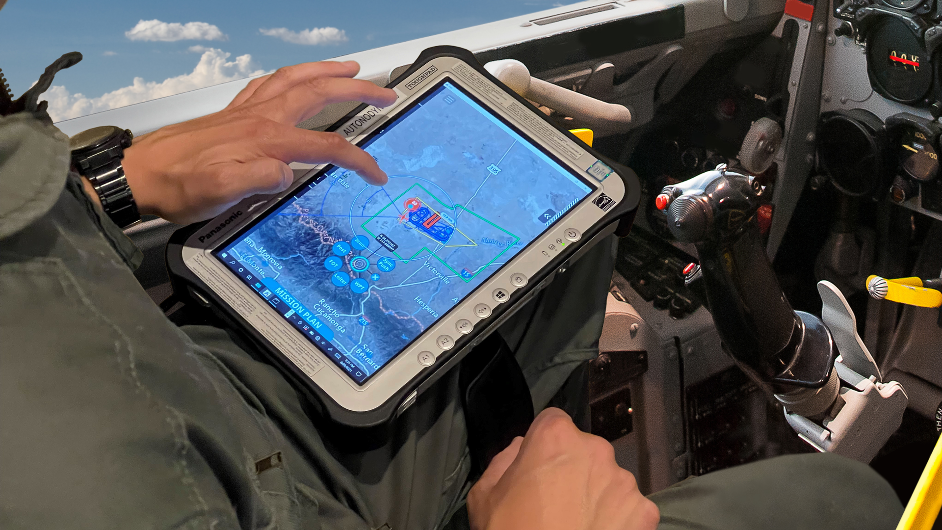 General Atomics Aeronautical Systems (GA-ASI) successfully completed an airborne Manned-Unmanned Teaming (MUM-T) demonstration on Aug. 25, pairing a company-owned MQ-20 Avenger with a modified King Air 200 as a surrogate for fourth- and fifth-generation tactical fighters.