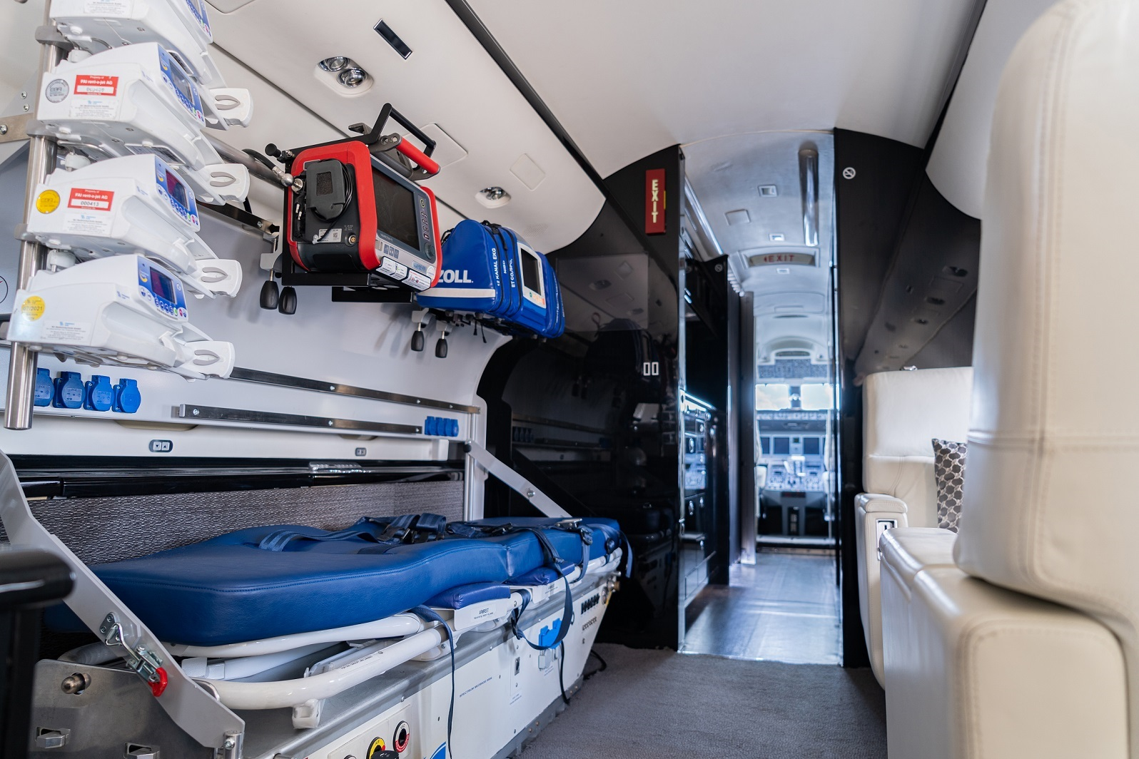 Fa Is Global Express Dedicated Air Ambulance Interior