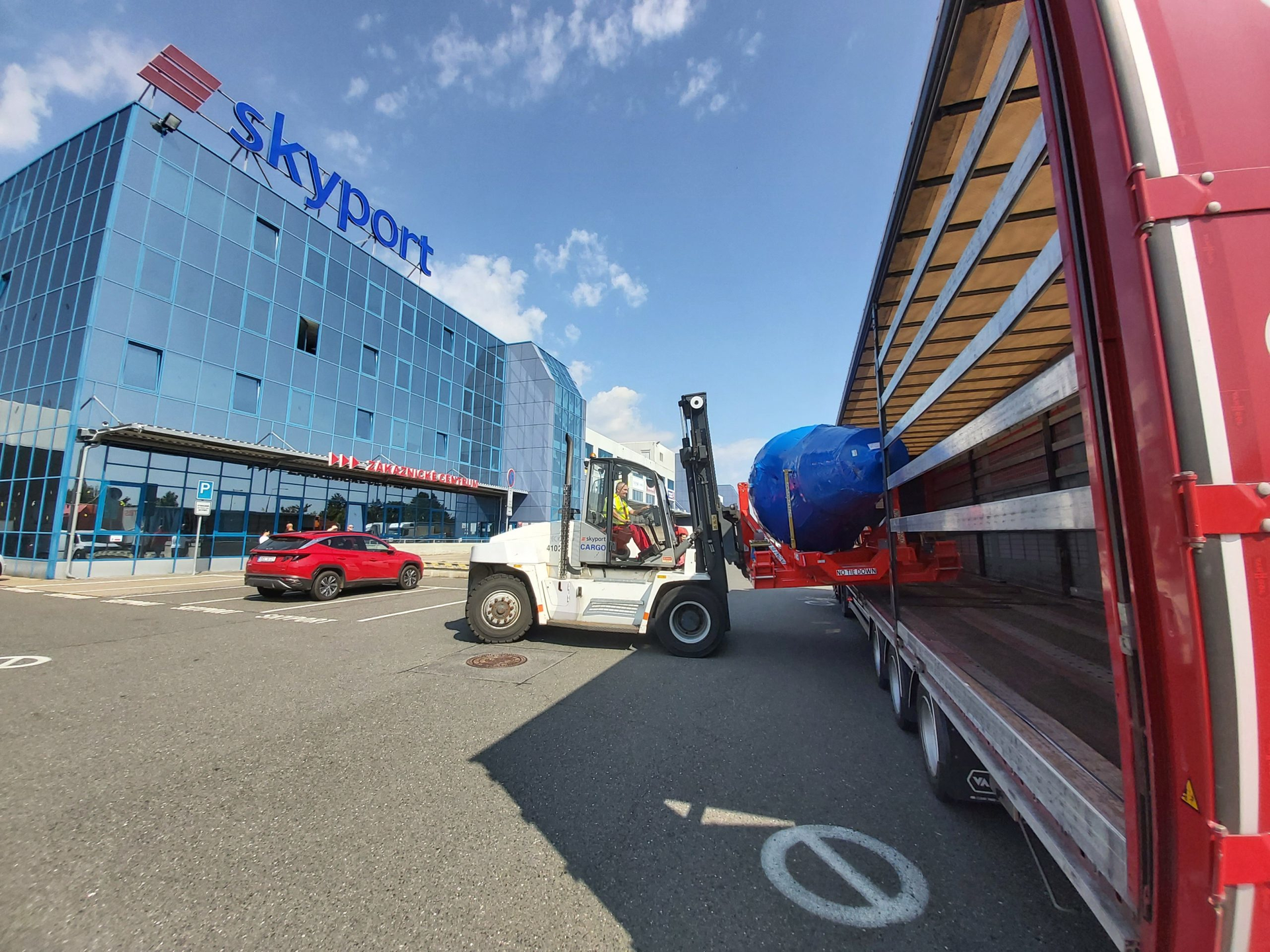 Forklift Building Scaled 1 616ec7416f1ef