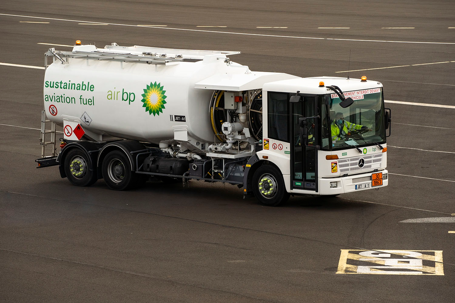 Air BP supplies sustainable aviation fuel.