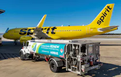 A recent fueling of an Airbus A320 with a sustainable aviation fuel (SAF) blend at Airbus’ Mobile, Alabama Final Assembly Line for delivery to Spirit Airlines. As part of Airbus’ ongoing commitment to sustainability in aviation, all aircraft delivered from its U.S. manufacturing facility will be fueled with a SAF blend on the delivery flight. A recent fueling of an Airbus A320 with a sustainable aviation fuel (SAF) blend at Airbus’ Mobile, Alabama Final Assembly Line for delivery to Spirit Airlines. As part of Airbus’ ongoing commitment to sustainability in aviation, all aircraft delivered from its U.S. manufacturing facility will be fueled with a SAF blend on the delivery flight.