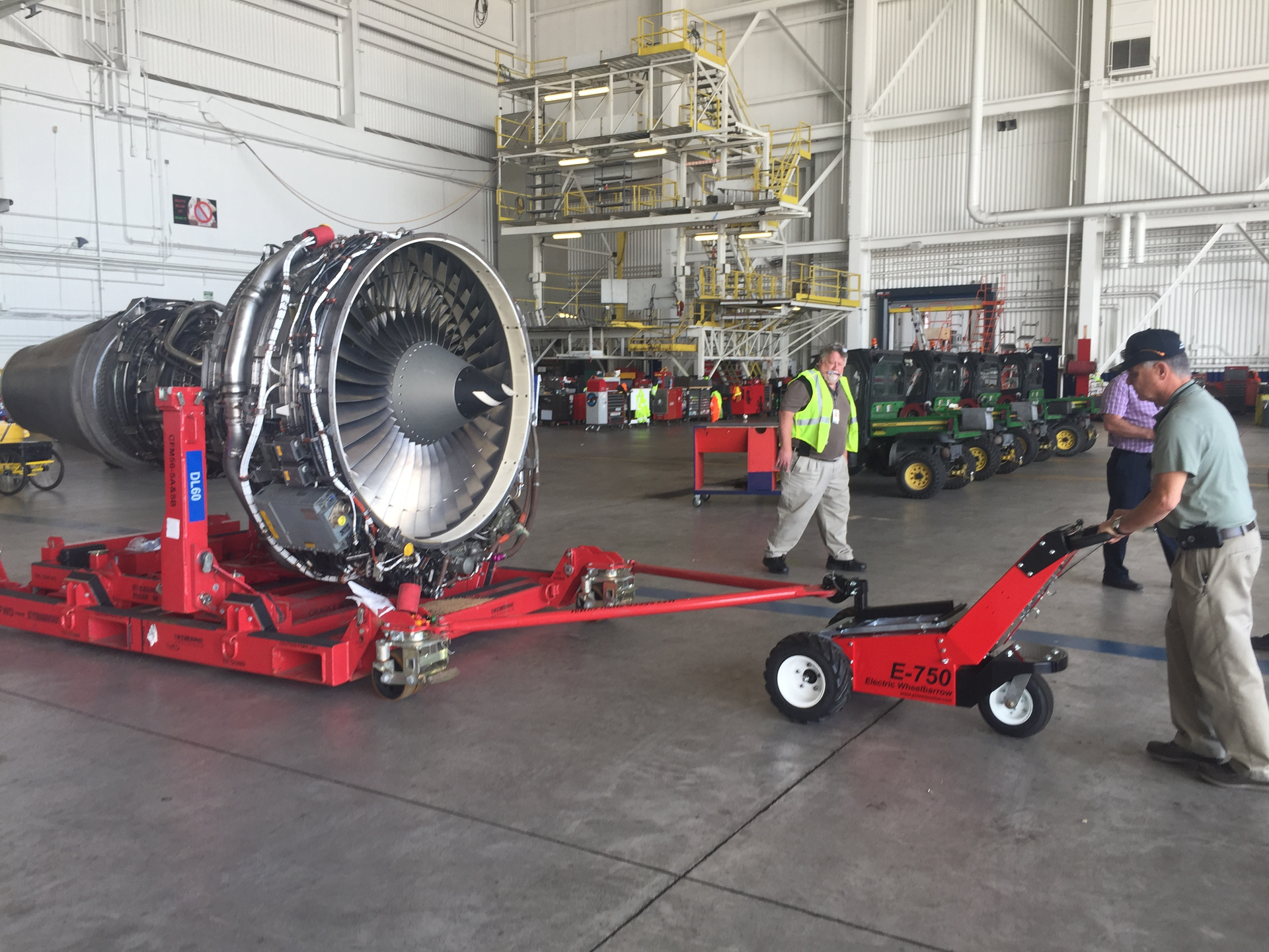 Trailer Mover At Airlines 2