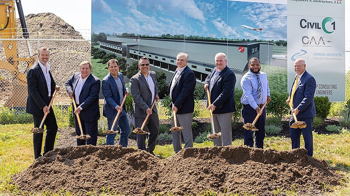 (Left to right) Brian Kirkdoffer, President and CEO, Clay Lacy; Brad Wright, CFO, Clay Lacy; David Lehman, Commissioner, Connecticut Department of Economic & Community Development; Chris Hand, Senior VP Northeast, Clay Lacy; Dave Lamb, COO, Clay Lacy; Buddy Blackburn, Senior VP Oxford FBO, Clay Lacy; Willie McBride, Airport Manager, Waterbury-Oxford Airport; Kevin A. Dillon, A.A.E., Executive Director, Connecticut Airport Authority