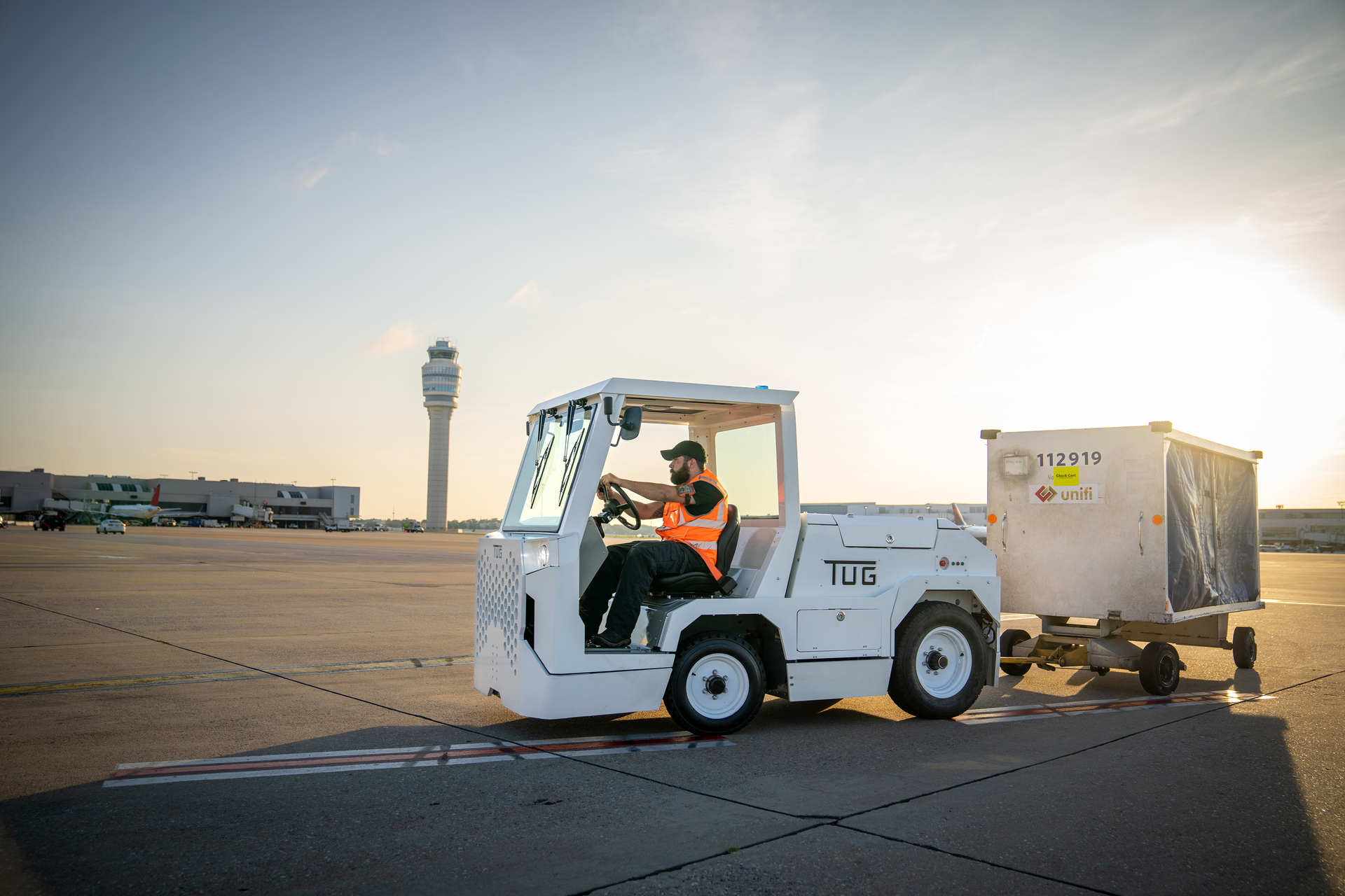 TUG Endurance Baggage Tractor