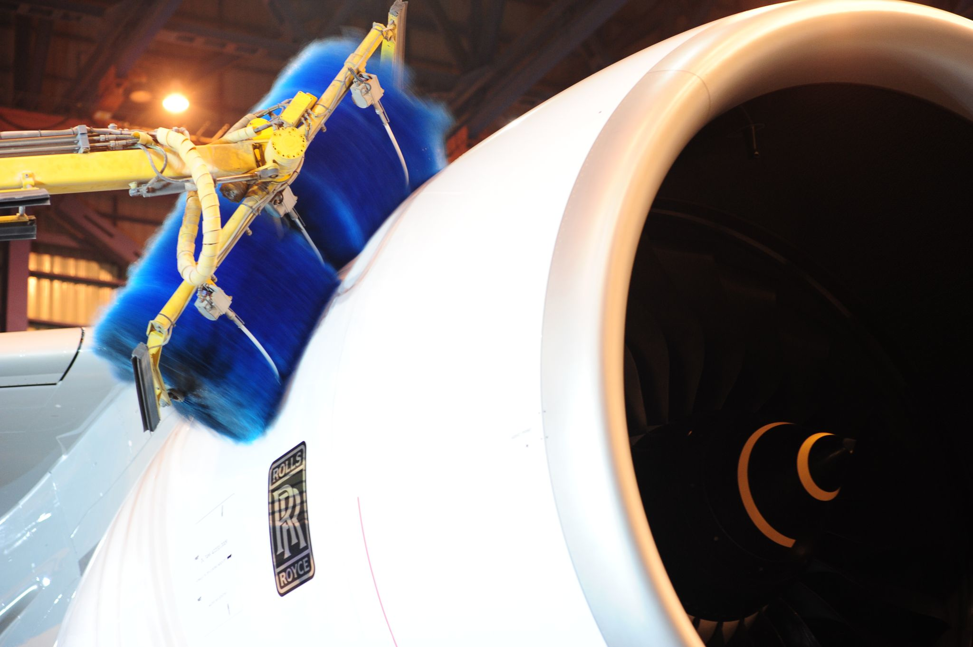 Clean Aircraft Exterior Could Help Save On Jet Fuel Consumption