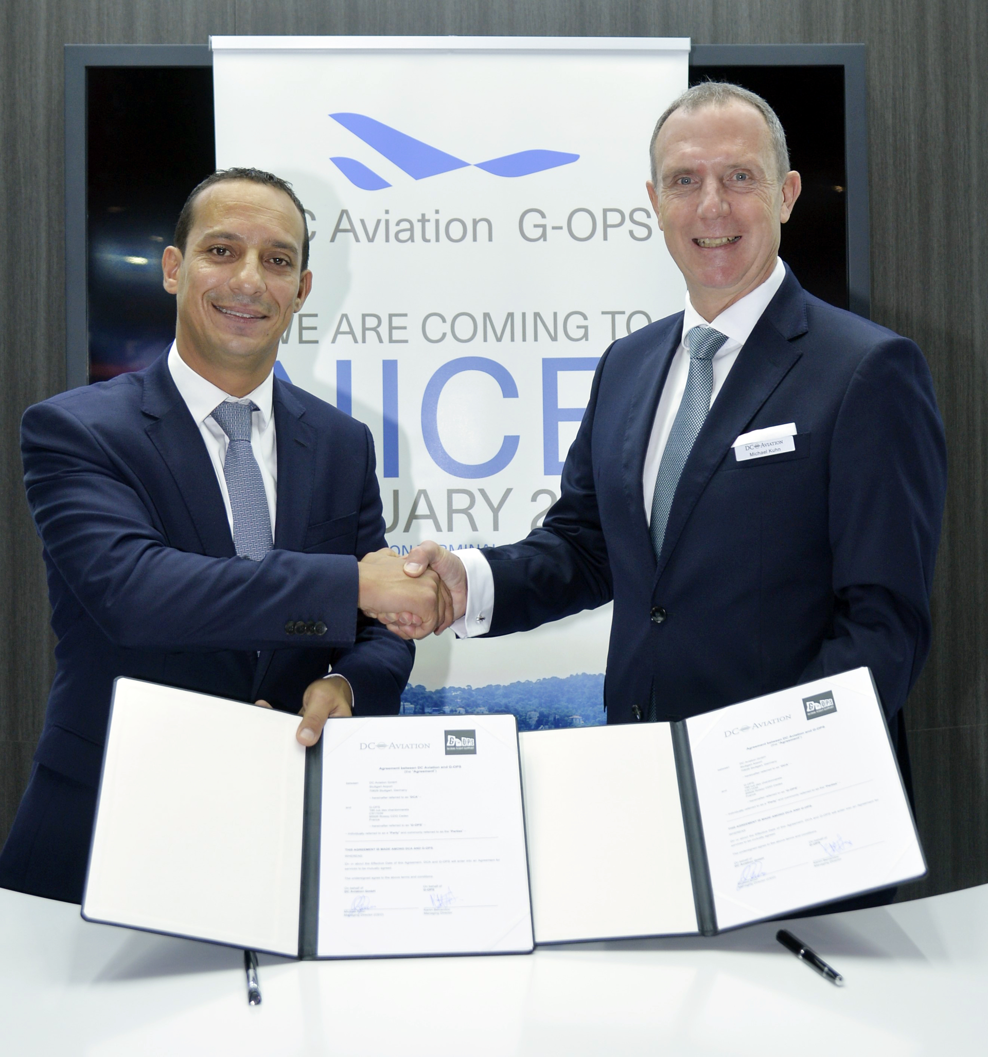 Karim Berrandou, CEO of G-OPS (left) and Michael Kuhn, CEO of DC Aviation at the signing ceremony.