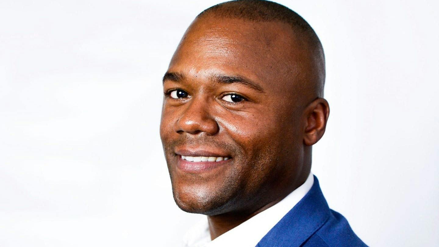 cropped654e44b05d5d16001ee6d97aheadshot_1