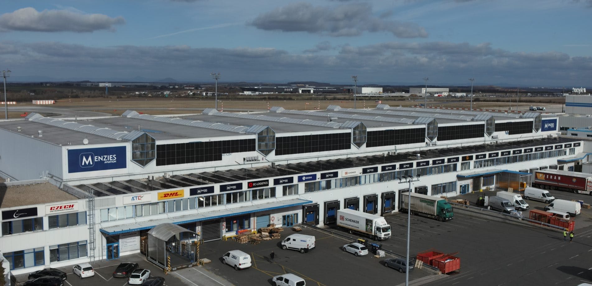 65d4b281e6e760001ef460c9 Prague Aiport Menzies1903x920