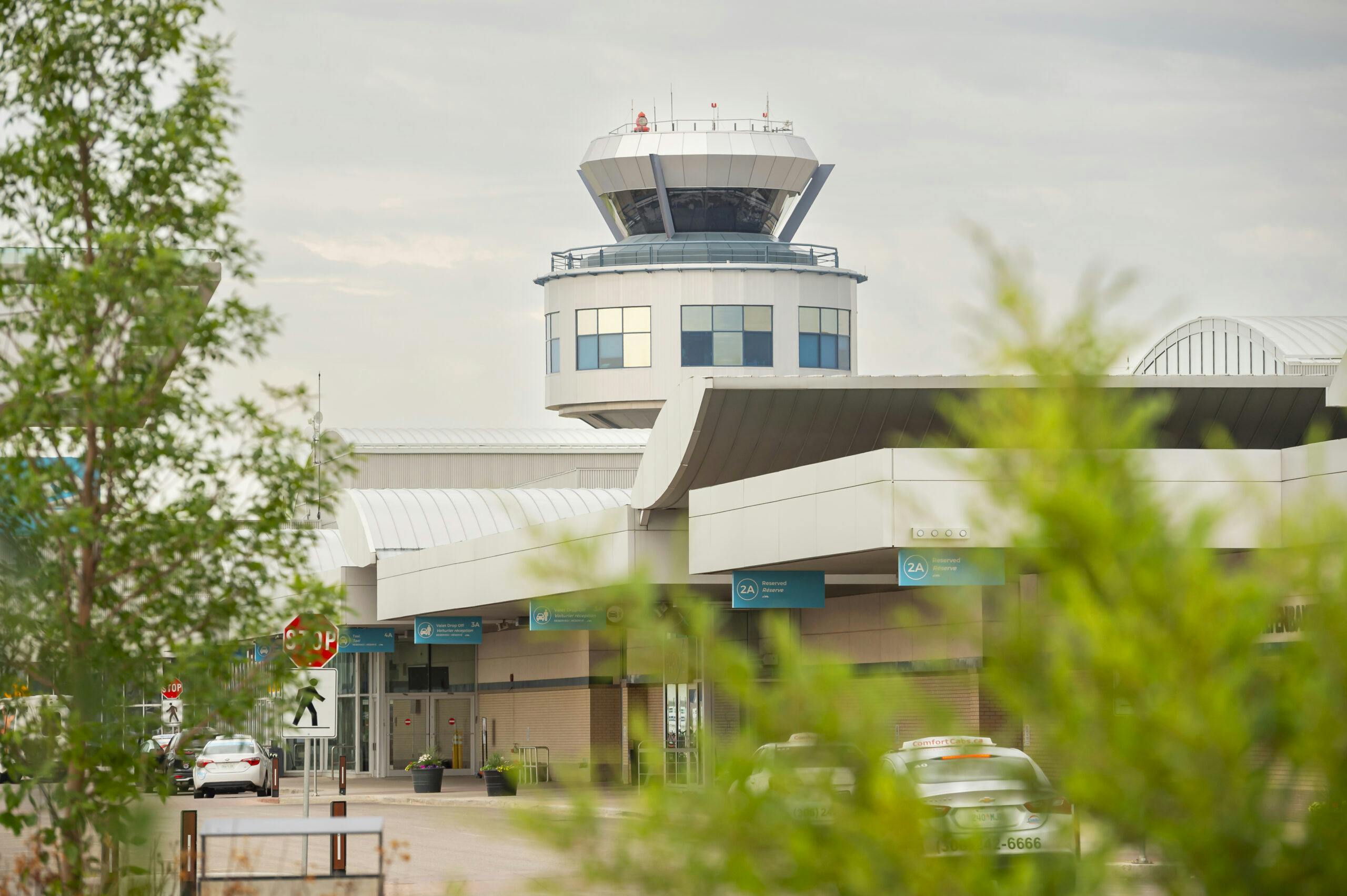 65f068544ddd35001e56cb79 Yxe