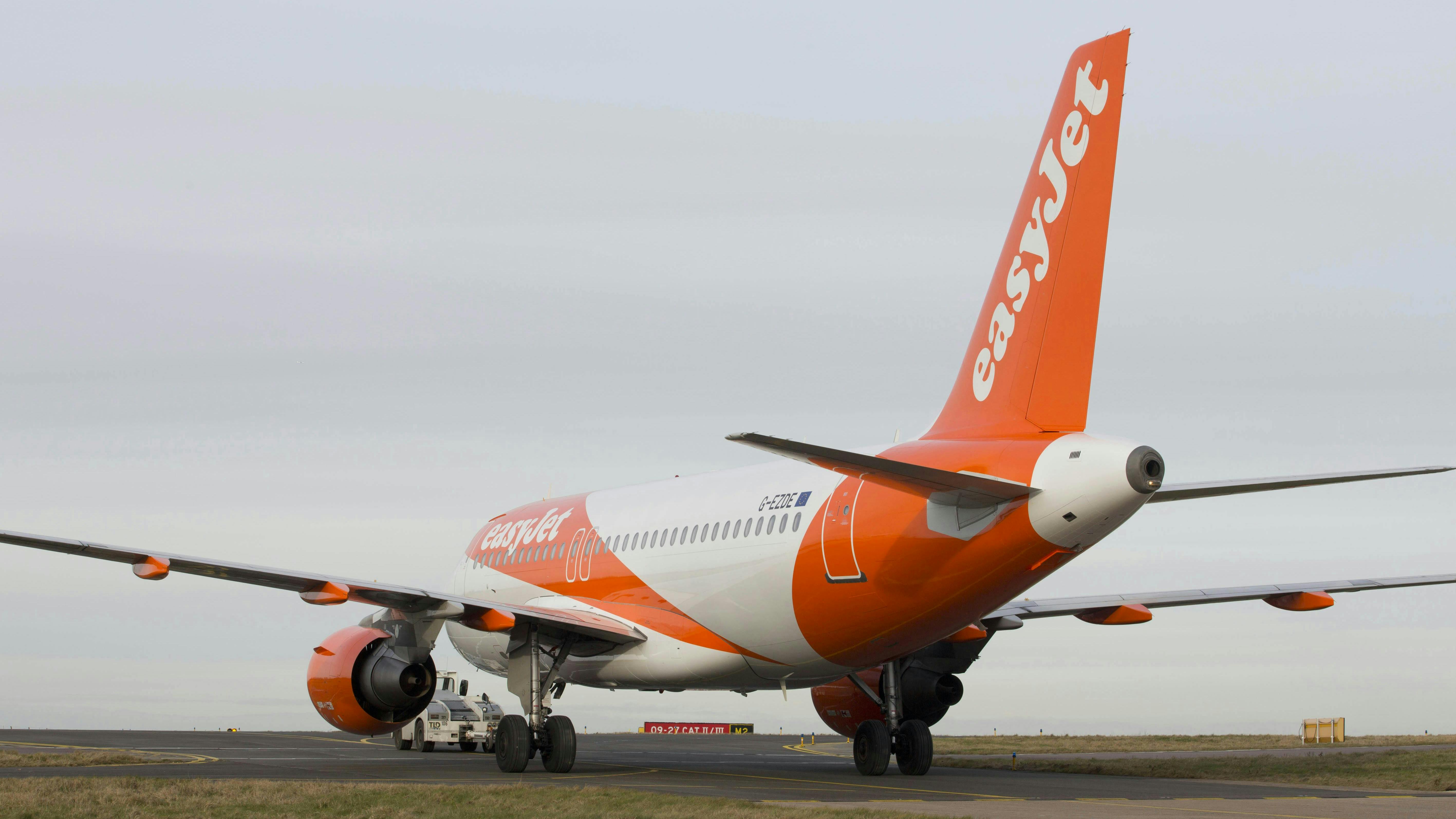 easyjetlivery_03
