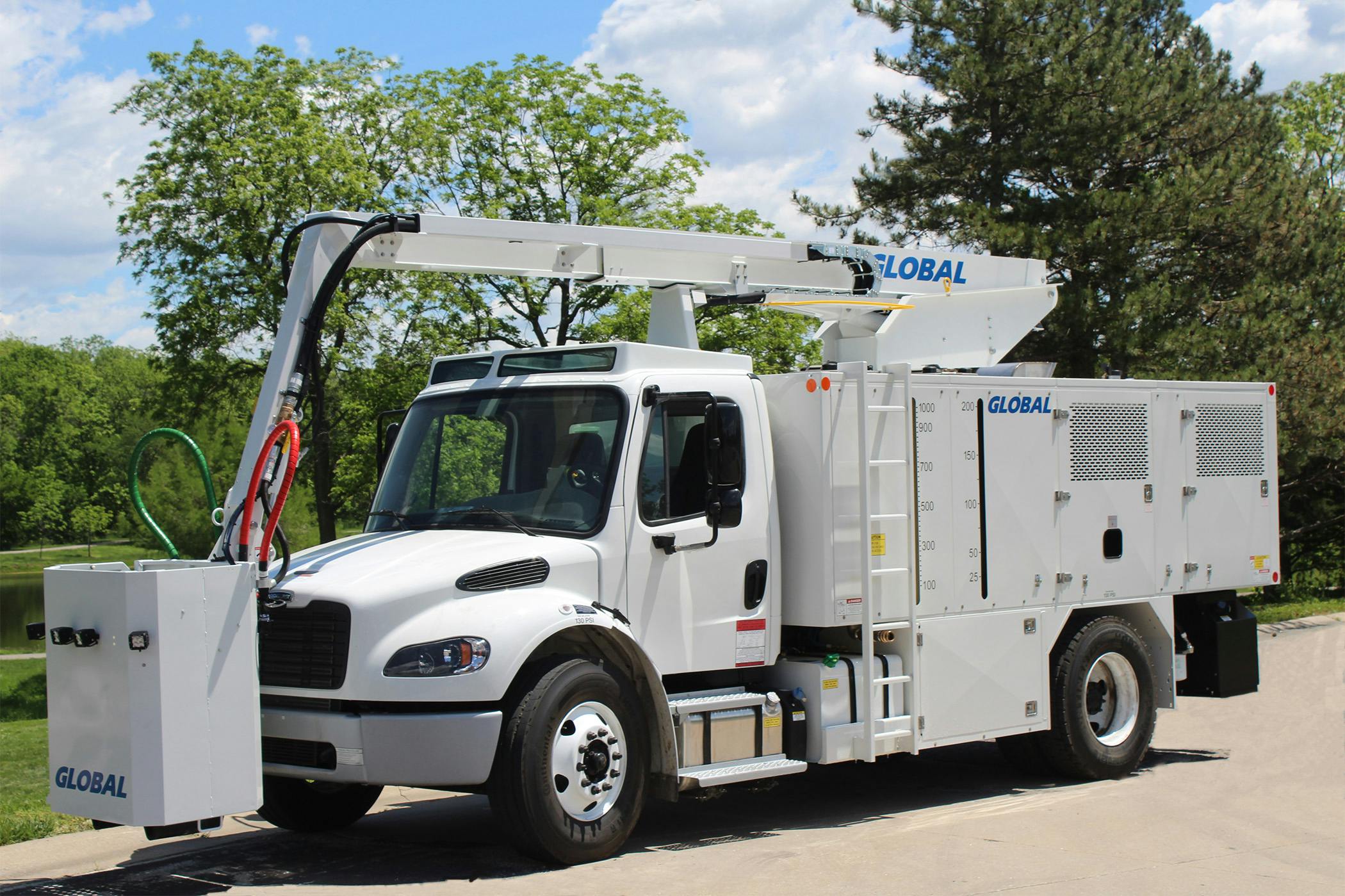 The redesigned G-1200 twin engine regional deicer prioritizes ease of operation and maintenance, and cost effectiveness.