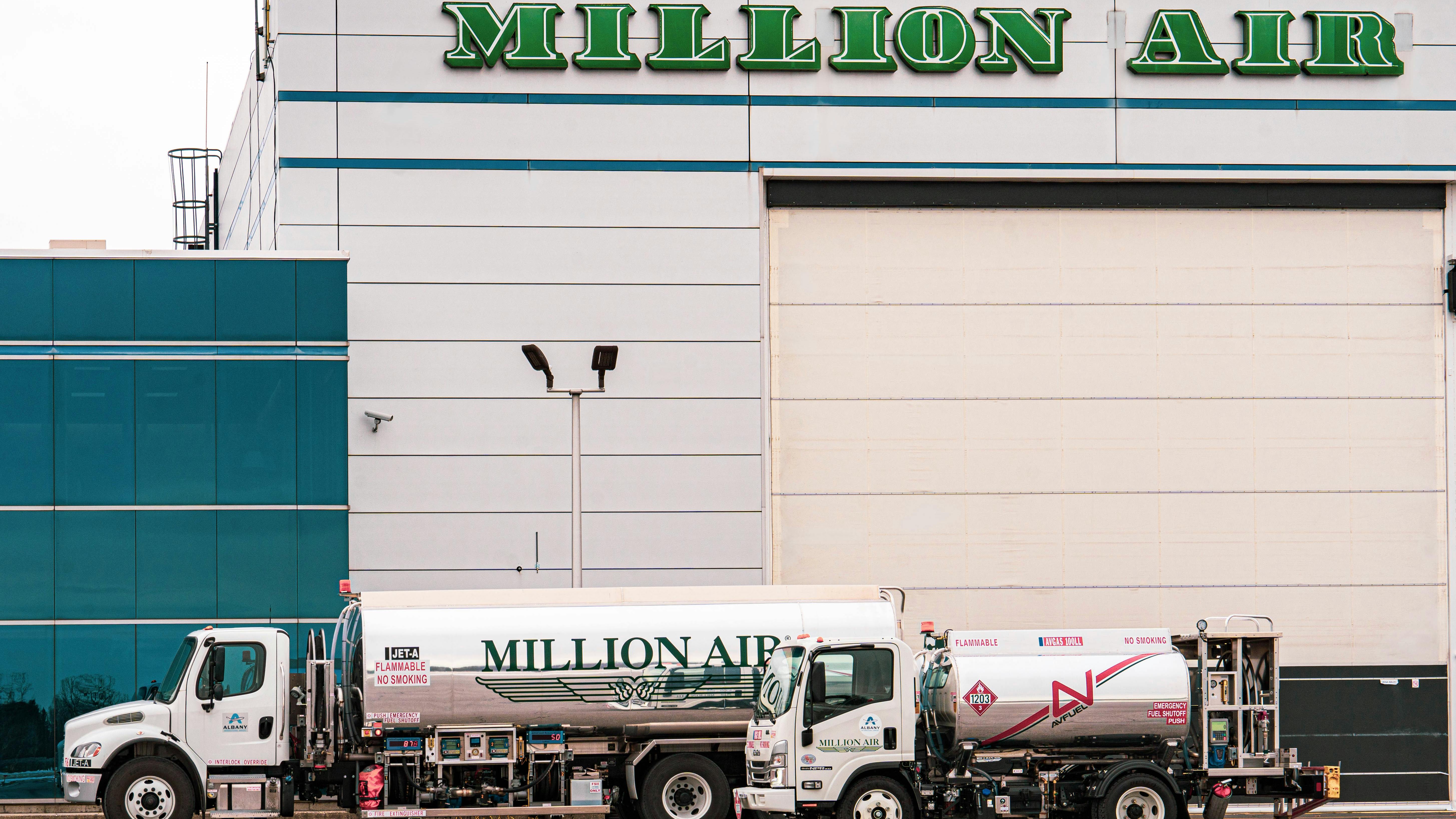 photo_1_to_accompany_million_air_albany_joins_avfu