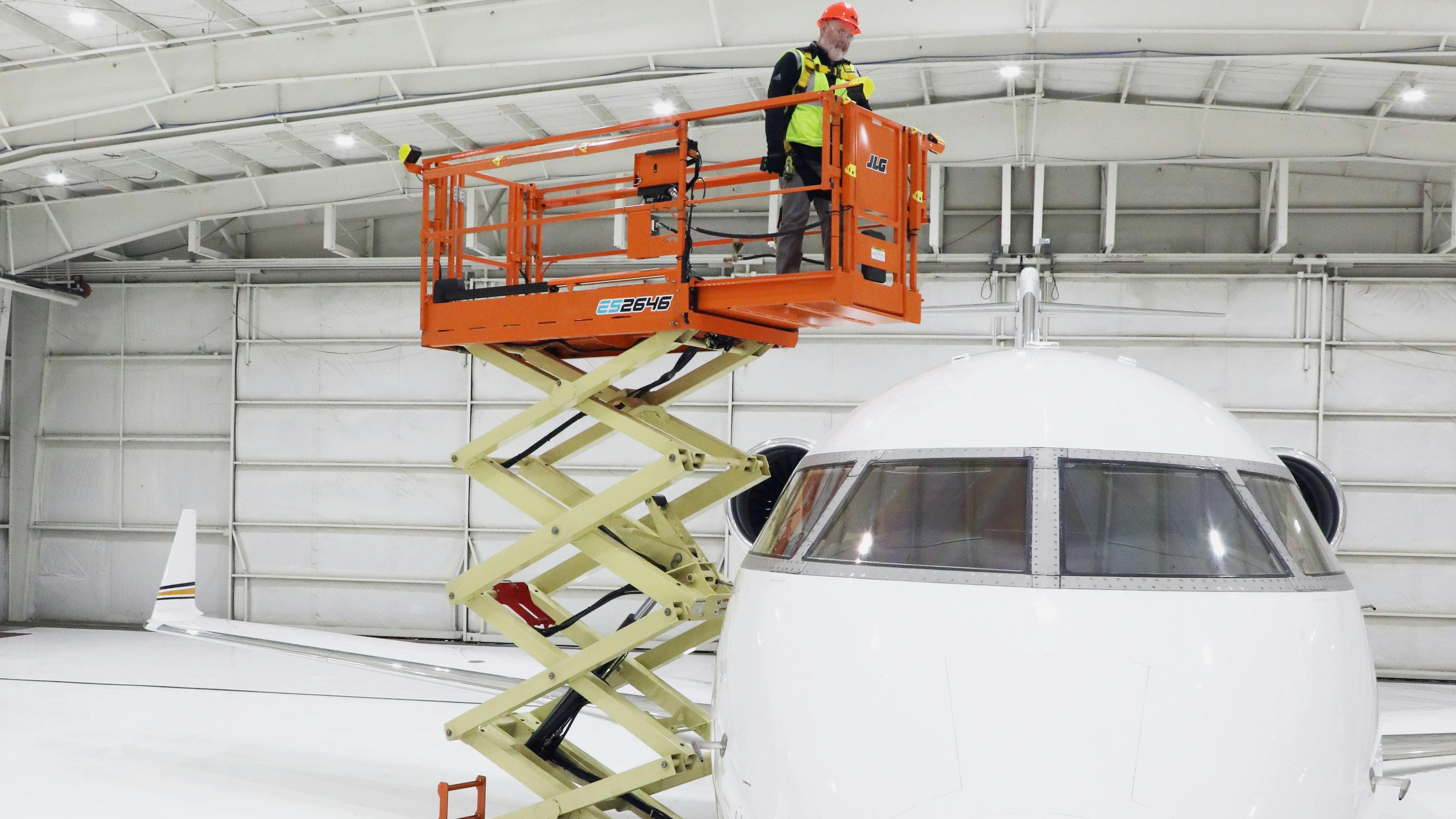 jlg_es2646_with_aviation_package