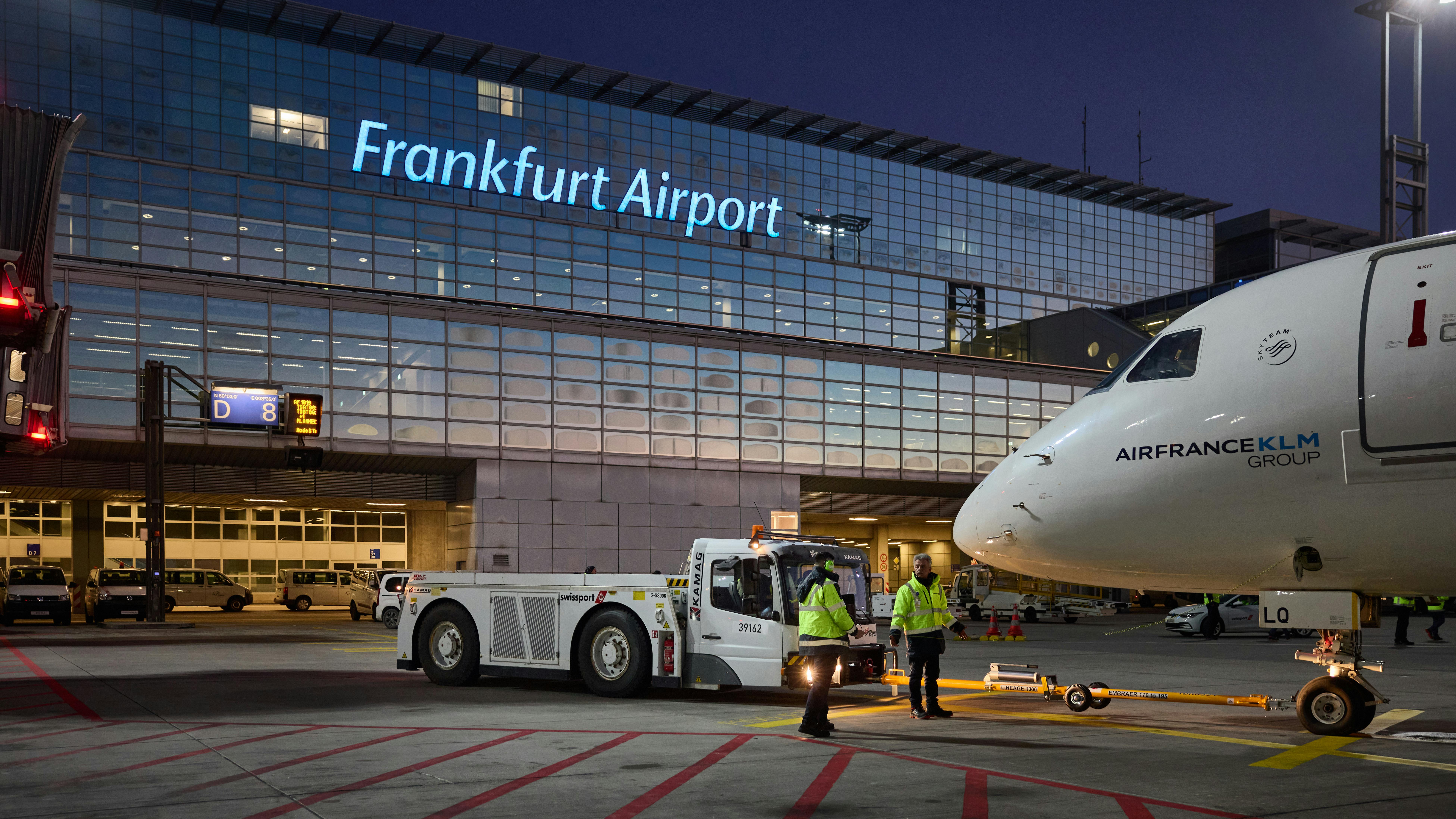 67a4d52c8f49e41ed36dbb70 A45625f1a572250201 Swissport Fra 002