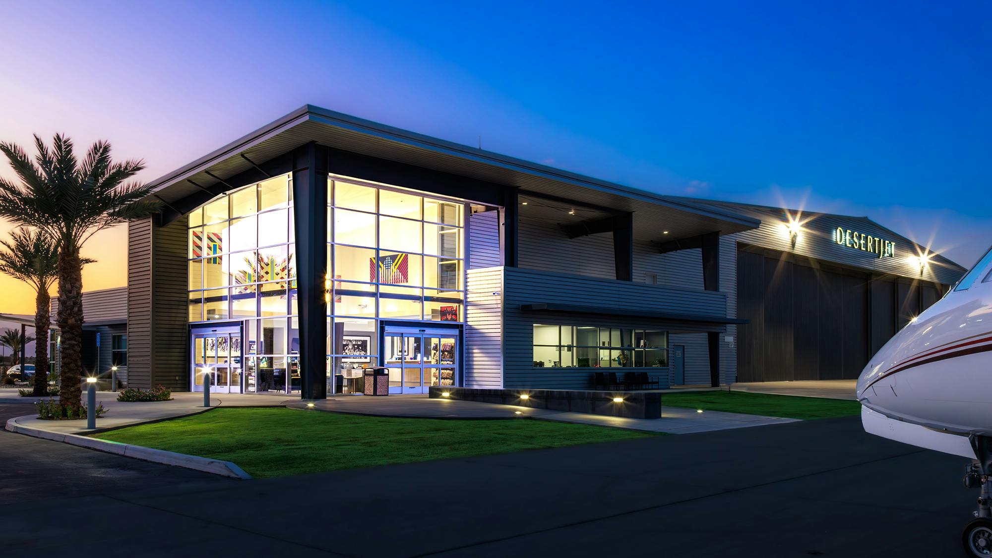 desert_jet_center_at_ktrm