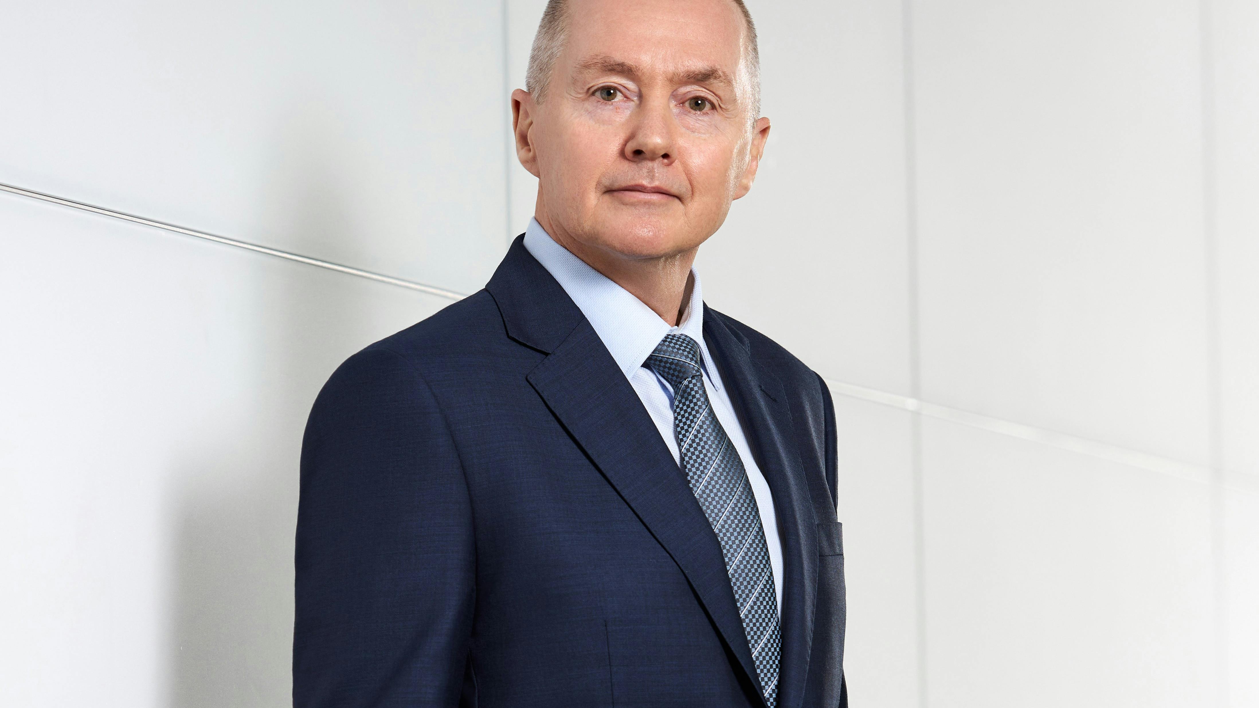 IATA Director Willie Walsh says jet fuel prices will remain elevated in the near term.