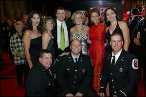 September 20, 2004 - Hollywood, CA John Travolta and Kelly Preston. The World Premiere of 'Ladder 49' held at the El Capitan Theatre.