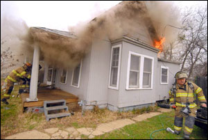 The ability to read smoke conditions, coupled with a good size up and knowledge of building construction can help a fire officer determine the firefighting methods he or she will need.