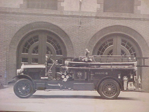 Historic photo of the original station 6 (Closed in 1987).