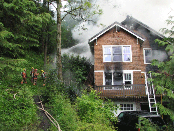 Oregon Firefighters Battle House Fire | Firehouse