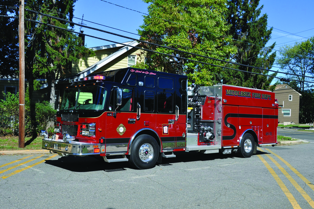 THE LINCOLN HOSE COMPANY in Middlesex, NJ, has placed in service a Smeal Sirius pumper equipped with a 500-hp Cummins ISL engine, Hale Qtwo 200-23L pump, 750-gallon UPF Poly Tank IIE water tank, 100-gallon foam tank, Akron foam system, Supervac Command Light, Task Force Tips RC3 Extenda-Gun deluge gun and Kussmaul Auto-Eject.