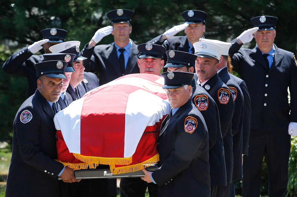 Fdnyfuneral 10704227