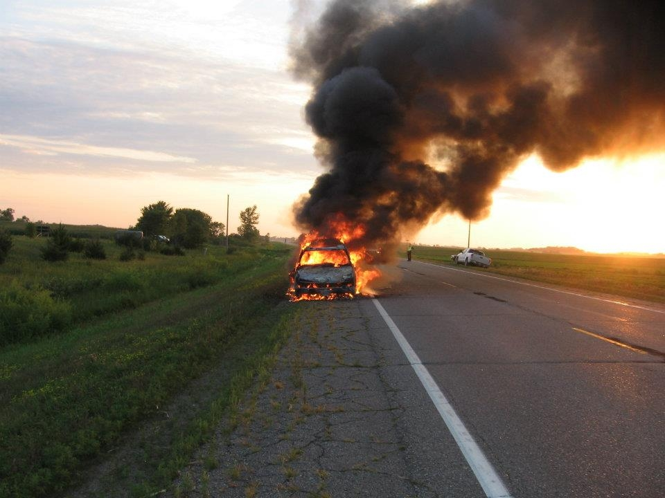 Hutchinson Minnesota Car Fire 10756026
