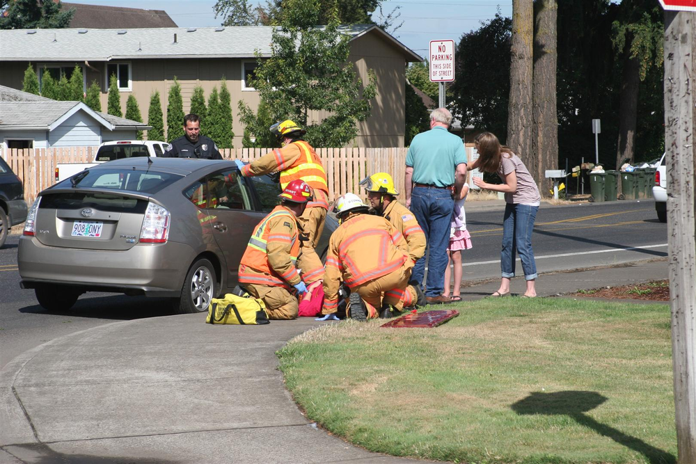 Oregon Car Crashes Canby House 10762751