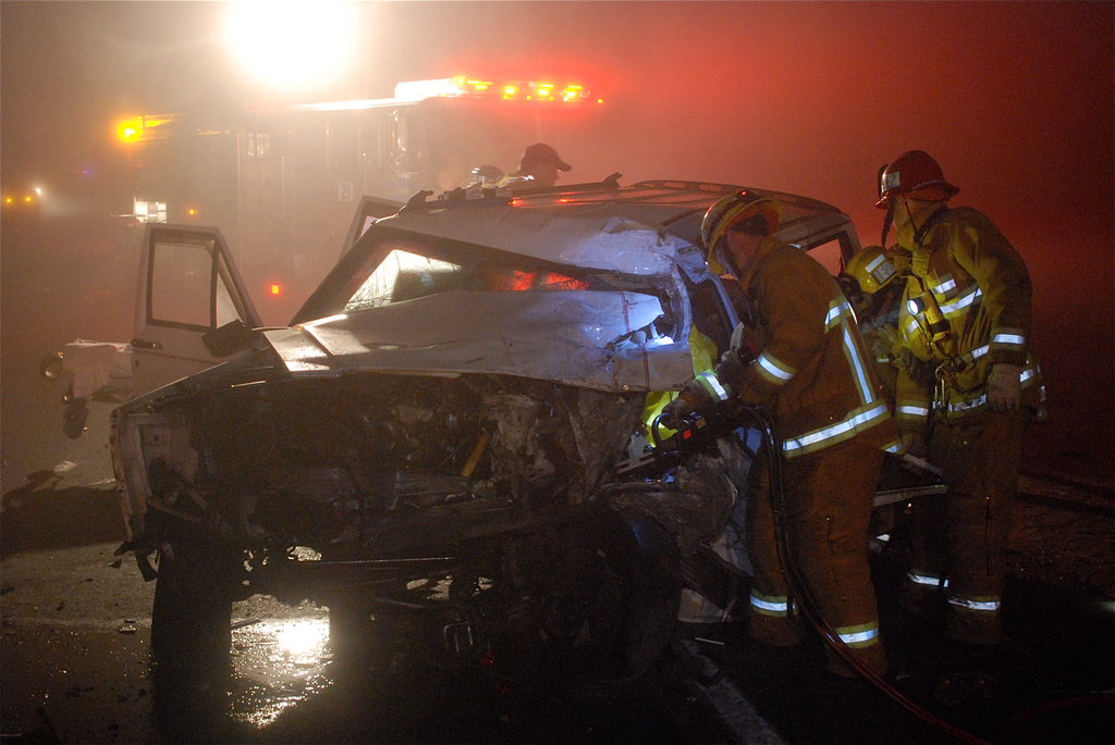 Calif Crash 3 11197021