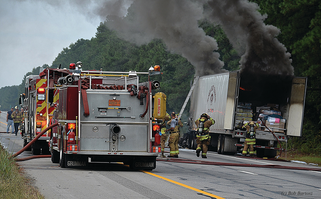 Red Oak units reported they could see a large column of black smoke one mile away.