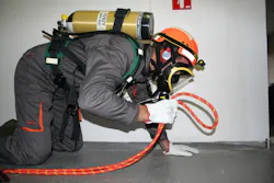 Leader Com Confined Space Comm 11305897 Leader Com Confined Space Comm 11305897