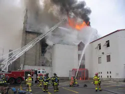The scene on March 13, 2004 where two firefighters were called in Pittsburgh. The scene on March 13, 2004 where two firefighters were called in Pittsburgh.