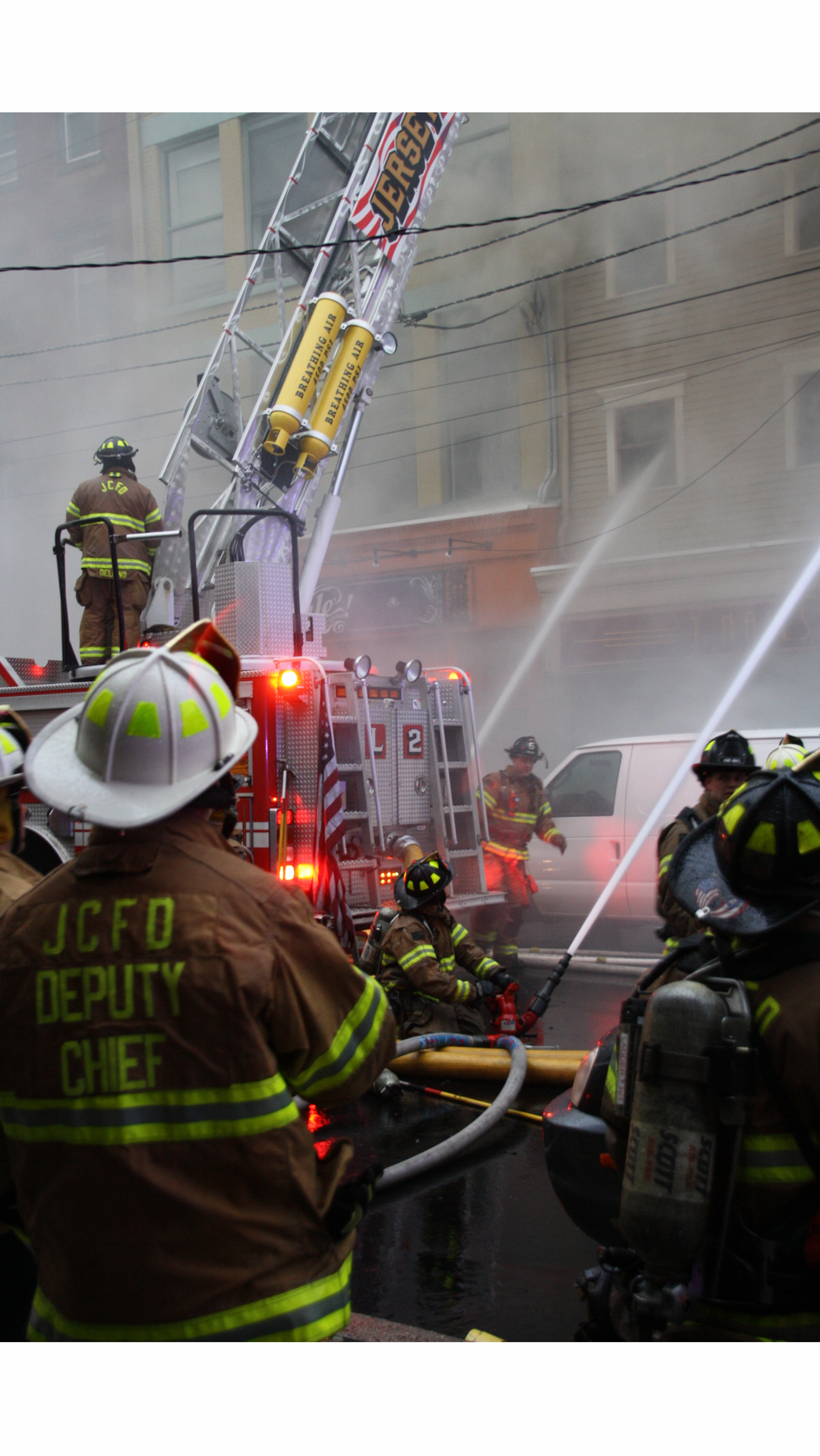 There is a great benefit when leaders demonstrate a positive outlook about leadership, regardless of the difficulties and challenges that the situation may present.