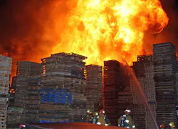 La Pallet Fire 1 5512b4189ad34 La Pallet Fire 1 5512b4189ad34