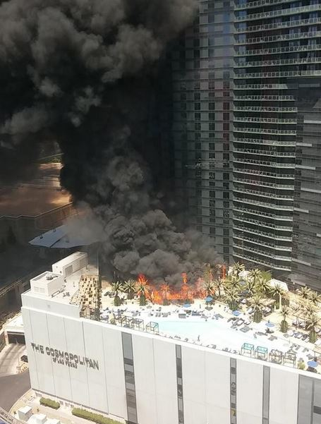 Cosmopolitan Pool Fire 1 55b3f4ac5a186