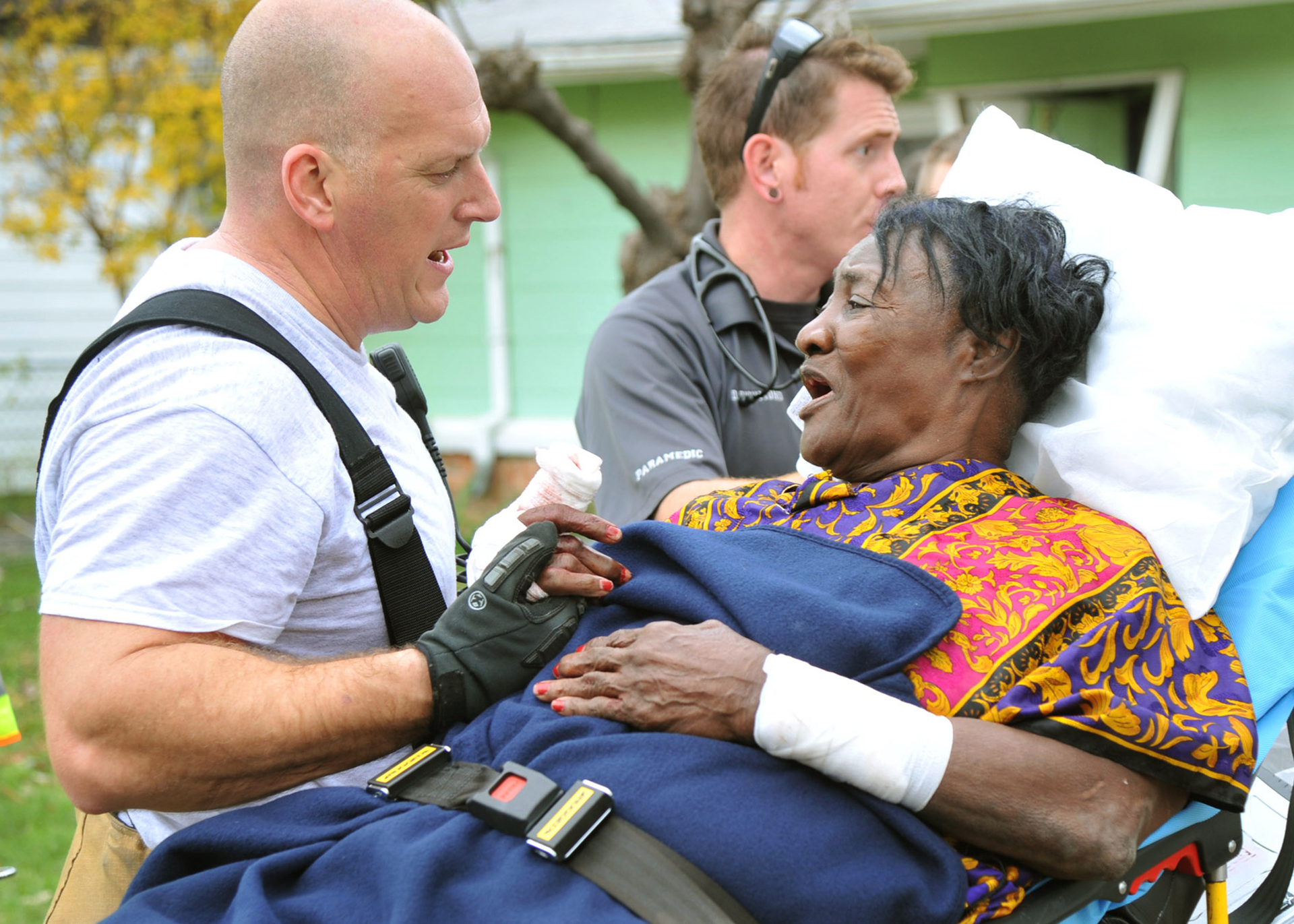 Fort Worth Firefighters Rescue Man from Thanksgiving House Fire | Firehouse