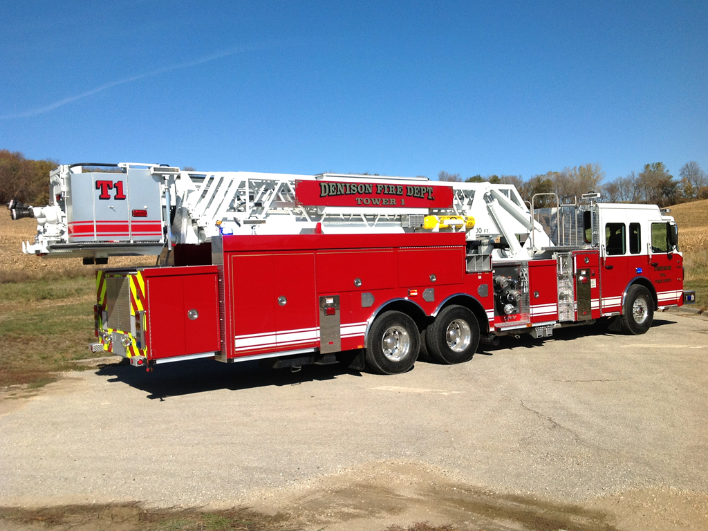 DENISON, IA, FIRE DEPARTMENT /Smeal