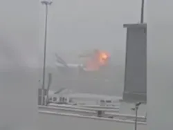 A firefighter was killed at the Dubai airliner fire. A firefighter was killed at the Dubai airliner fire.