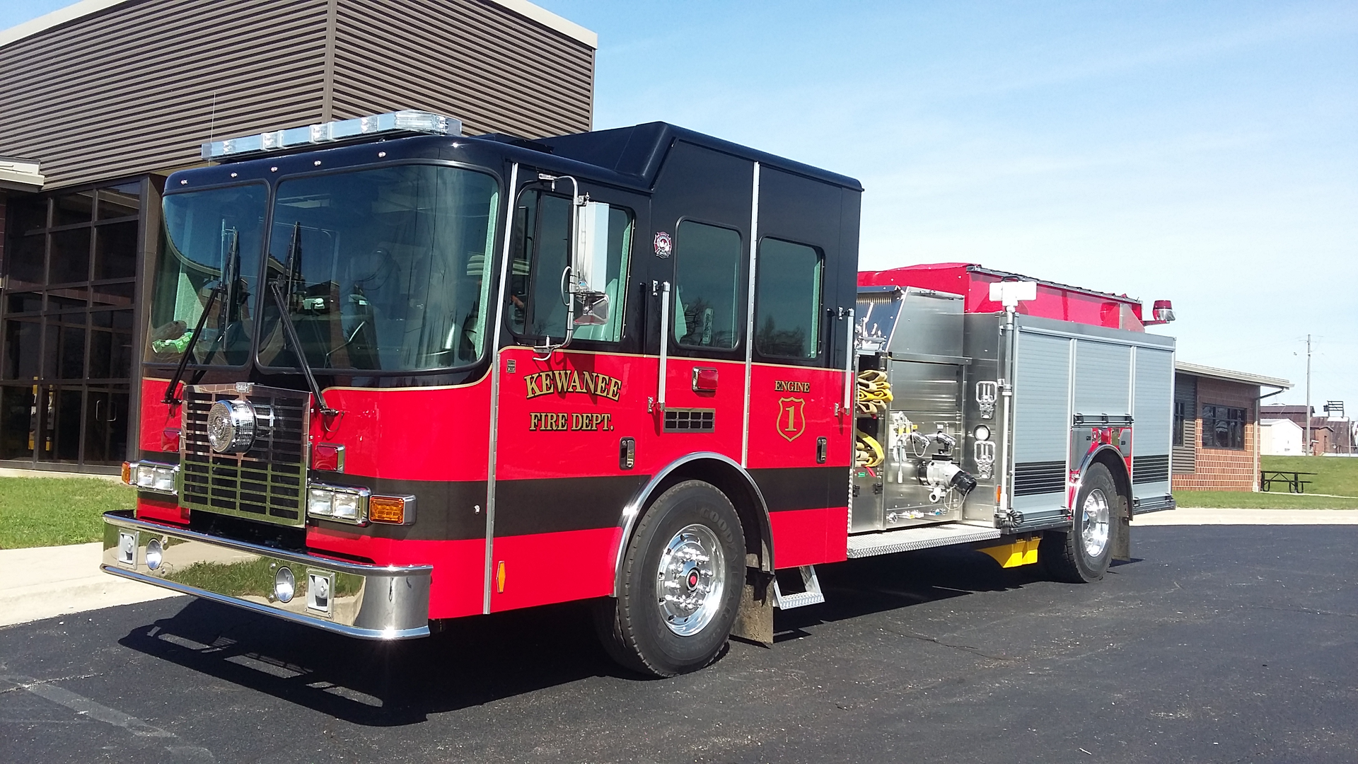 HME Ahrens Fox Kewanee IL pumper 003 59d53103cf0ea