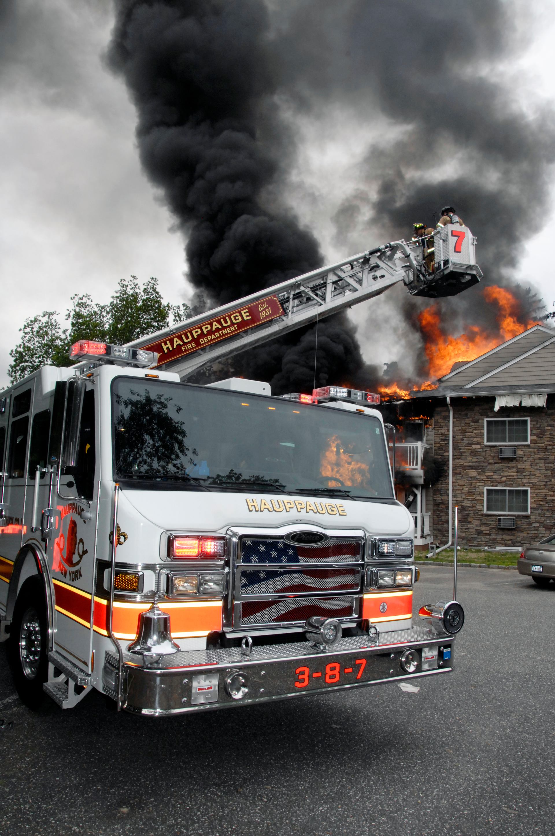 Sperber Hauppauge Fire 060817 7A 59ee0bc76a1ab