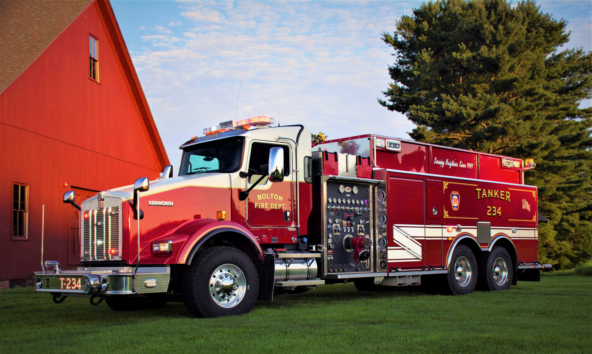 Bolton, CT, Volunteer Fire Department ordered a 3,000-gallon tanker from US Tanker. It has a Waterous 1,500-gpm pump and a Kenworth T800 cab and chassis.