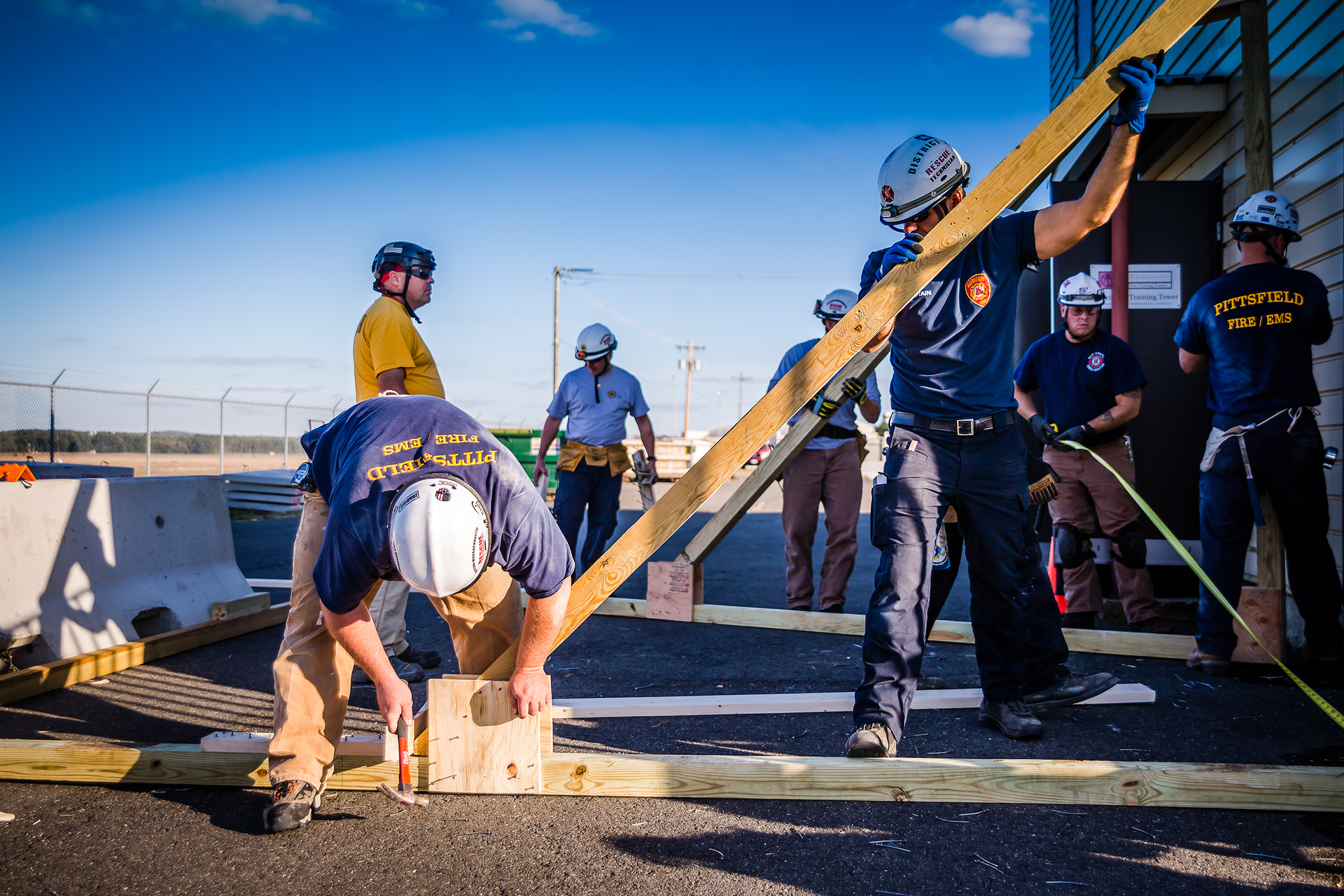 Figure 1: The expected strength of the shore is approximately 4,000 pounds.