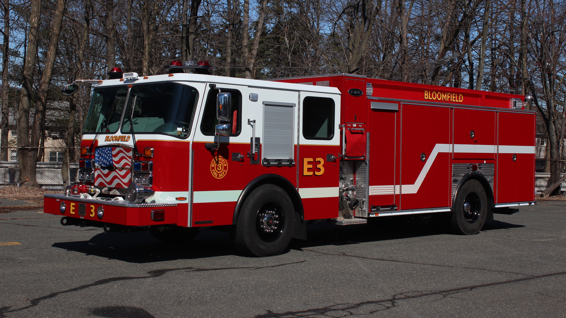Bloomfield E3 19 E One Typhoon E Max 1500 780 Res Pumper