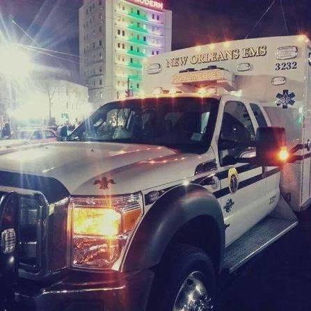New Orleans Ems Ambulance La 5e7deee99ba0e