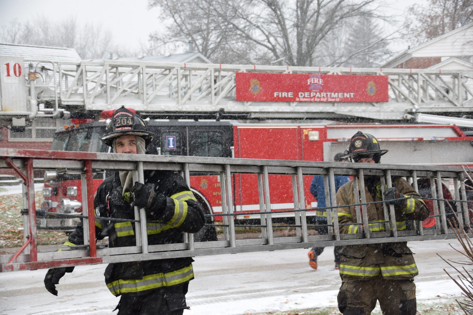 During the winter months, fire departments that are located in areas where cold temperatures are common often move indoors for training. However, as long as the safety of members is a priority, training outdoors in freezing and subfreezing conditions can be invaluable.