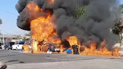 The pilot of a small airplane was killed when the aircraft crashed in the Pacoima neighborhood of Los Angeles on Thursday. The pilot of a small airplane was killed when the aircraft crashed in the Pacoima neighborhood of Los Angeles on Thursday.