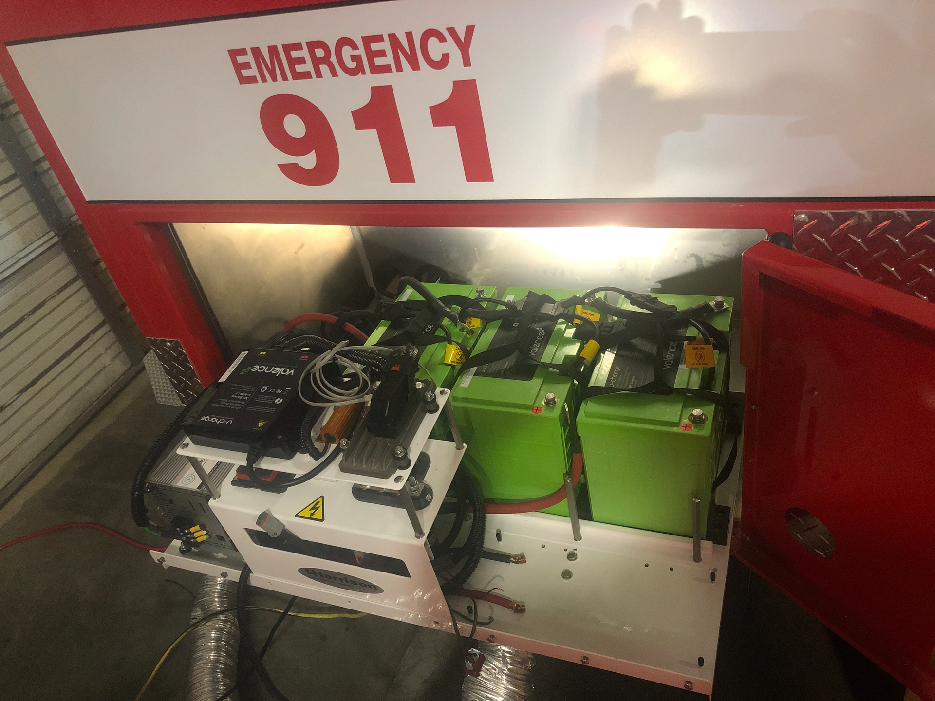 The load characteristics of lithium-ion batteries are an improvement over that of lead-acid batteries and allow a rather constant voltage output throughout their discharge. Lithium-ion batteries don&rsquo;t require regular maintenance, and they can be recharged via a range of discharge capacities without a reduction in their long-term performance.