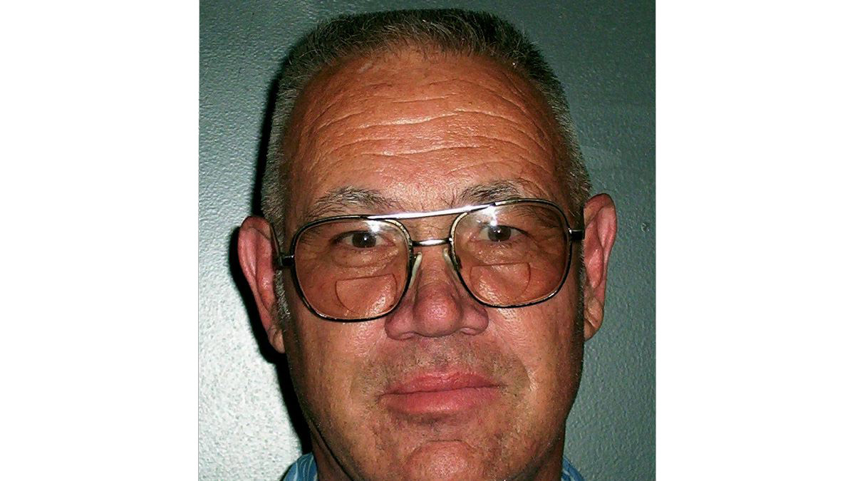 Ponca Hills firefighter Dennis Bender suffered a medical emergency and died battling a brush fire Wednesday.