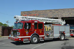 All Syracuse, NY, Fire Department engine companies operate with a 50-foot telescopic water tower, which has a stainless-steel body, a 2,000-gpm pump, a 500-gallon water tank and a Class A foam system, as shown on this 2021 Spartan Gladiator LTC rig that’s assigned to Engine Company 2. All Syracuse, NY, Fire Department engine companies operate with a 50-foot telescopic water tower, which has a stainless-steel body, a 2,000-gpm pump, a 500-gallon water tank and a Class A foam system, as shown on this 2021 Spartan Gladiator LTC rig that’s assigned to Engine Company 2.