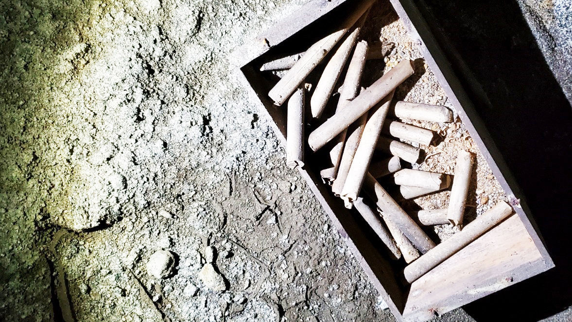 Dynamite 612f7626a108a